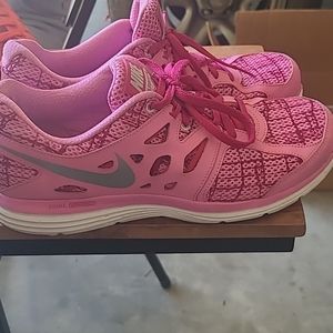 Nike women's size 10 pink runners